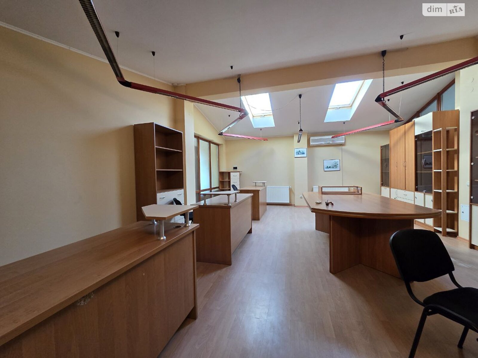 Аренда офисного помещения в Ивано-Франковске, Кардинала Любомира Гузара улица 34, помещений - 5, этаж - 5 фото 1