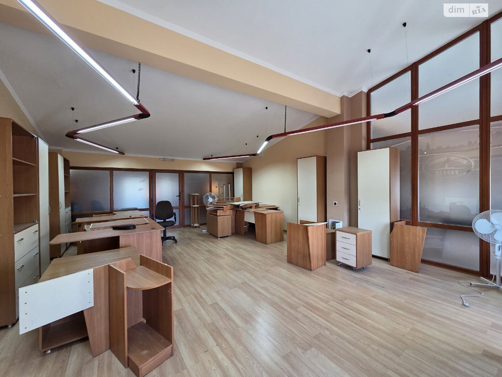 Аренда офисного помещения в Ивано-Франковске, Кардинала Любомира Гузара улица 34, помещений - 5, этаж - 5 фото 1
