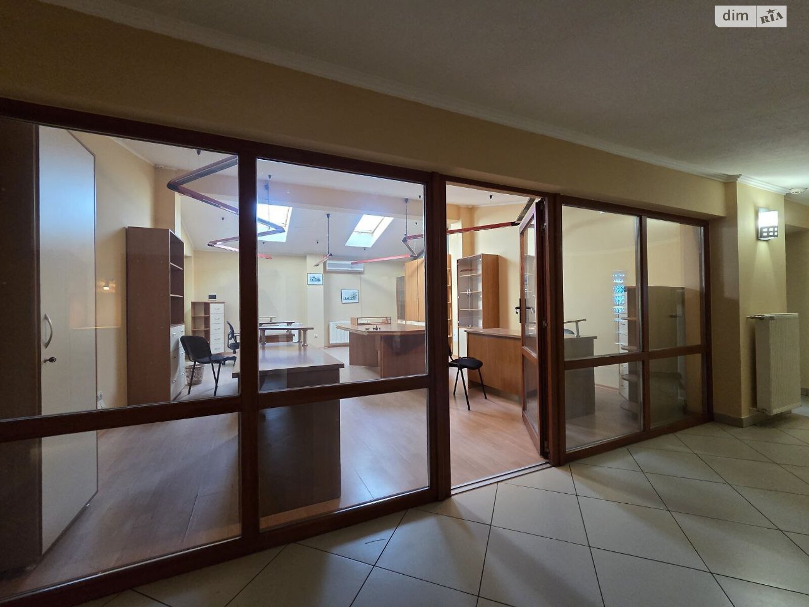 Аренда офисного помещения в Ивано-Франковске, Кардинала Любомира Гузара улица 34, помещений - 5, этаж - 5 фото 1