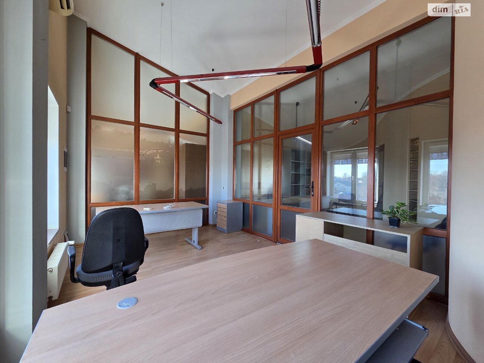 Аренда офисного помещения в Ивано-Франковске, Кардинала Любомира Гузара улица 34, помещений - 5, этаж - 5 фото 1