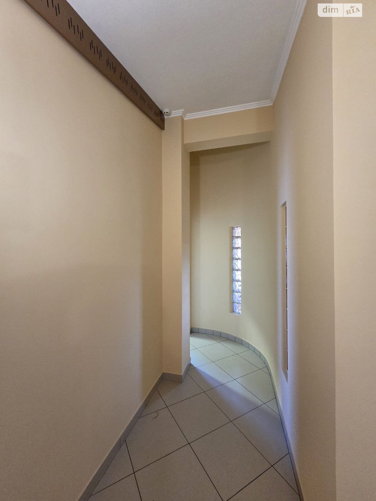 Аренда офисного помещения в Ивано-Франковске, Кардинала Любомира Гузара улица 34, помещений - 5, этаж - 5 фото 1