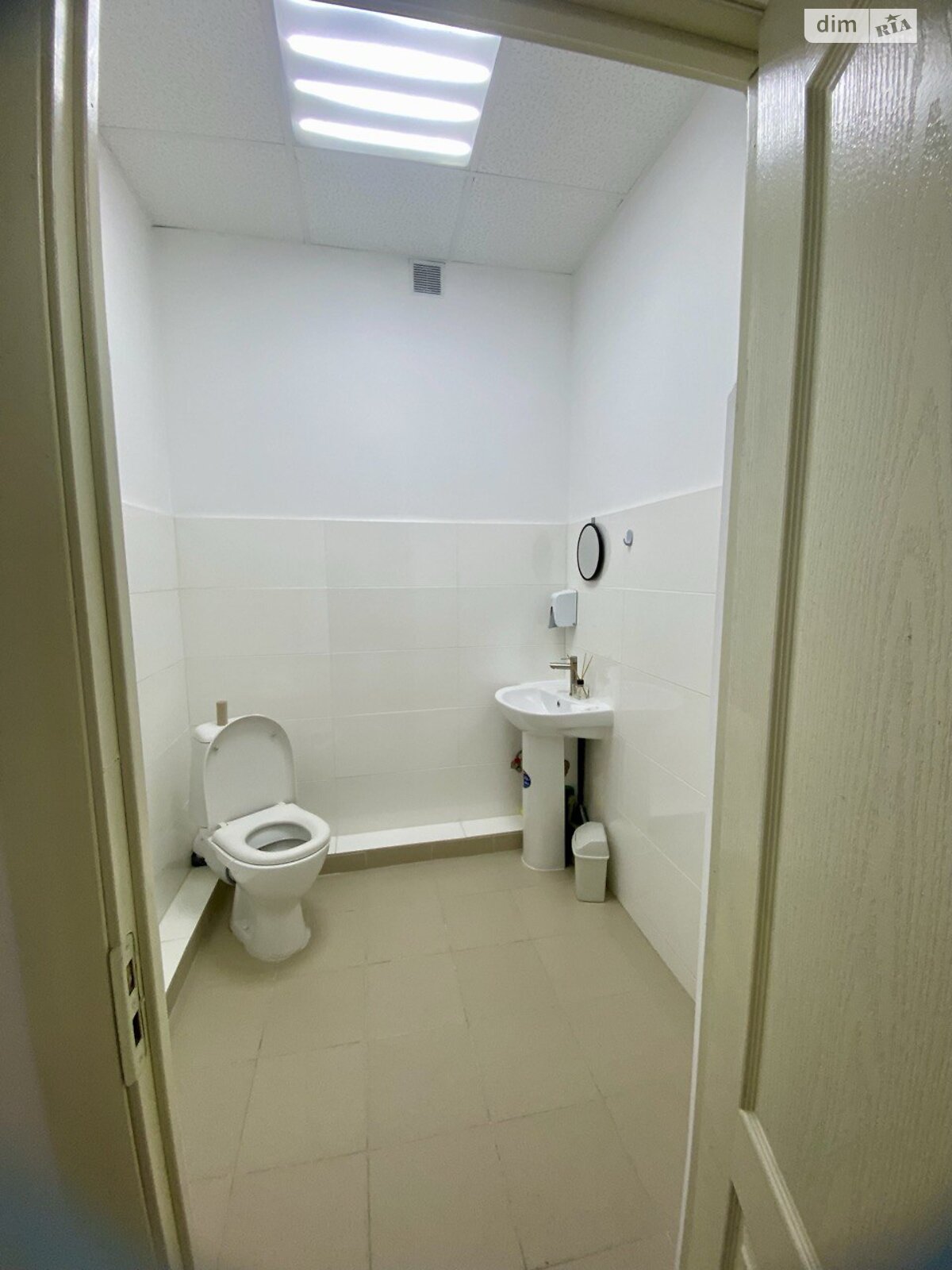 Аренда офисного помещения в Ивано-Франковске, Галицкая улица 43Б, помещений - 1, этаж - 2 фото 1