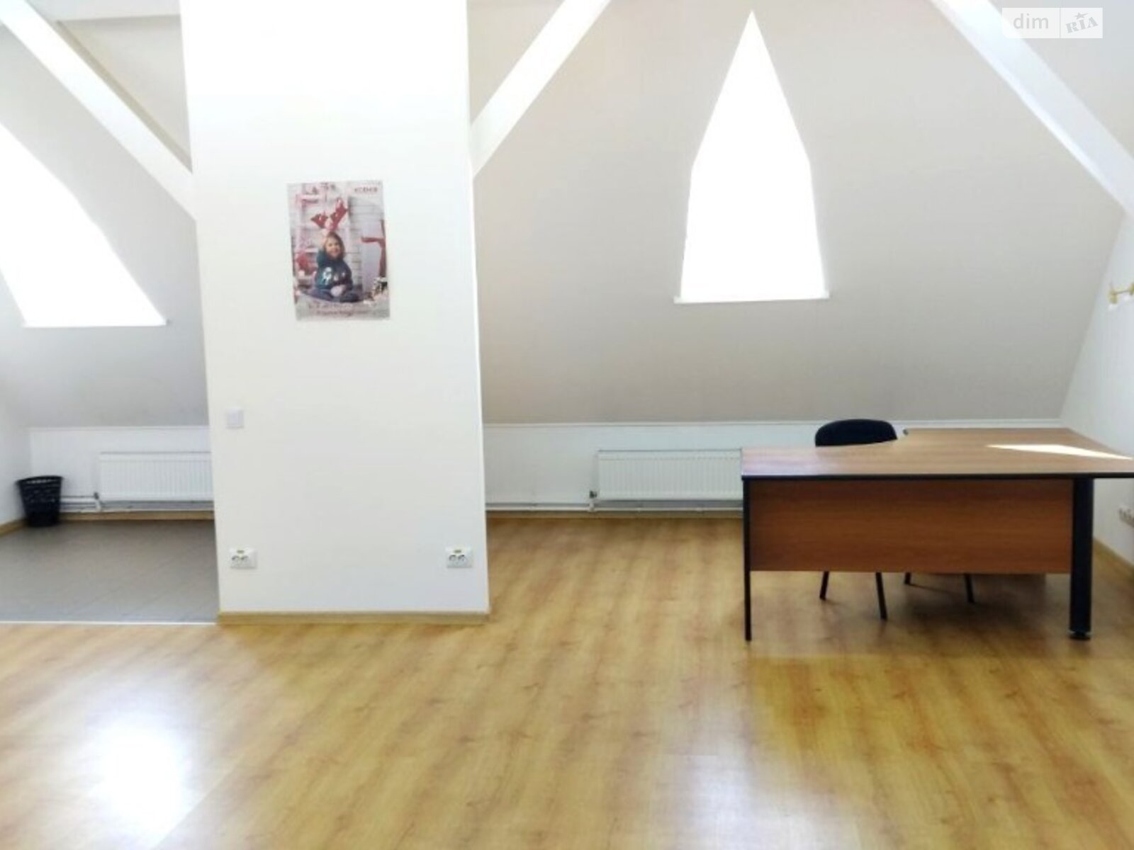 Аренда офисного помещения в Ивано-Франковске, Крайковского улица, помещений - 3, этаж - 3 фото 1