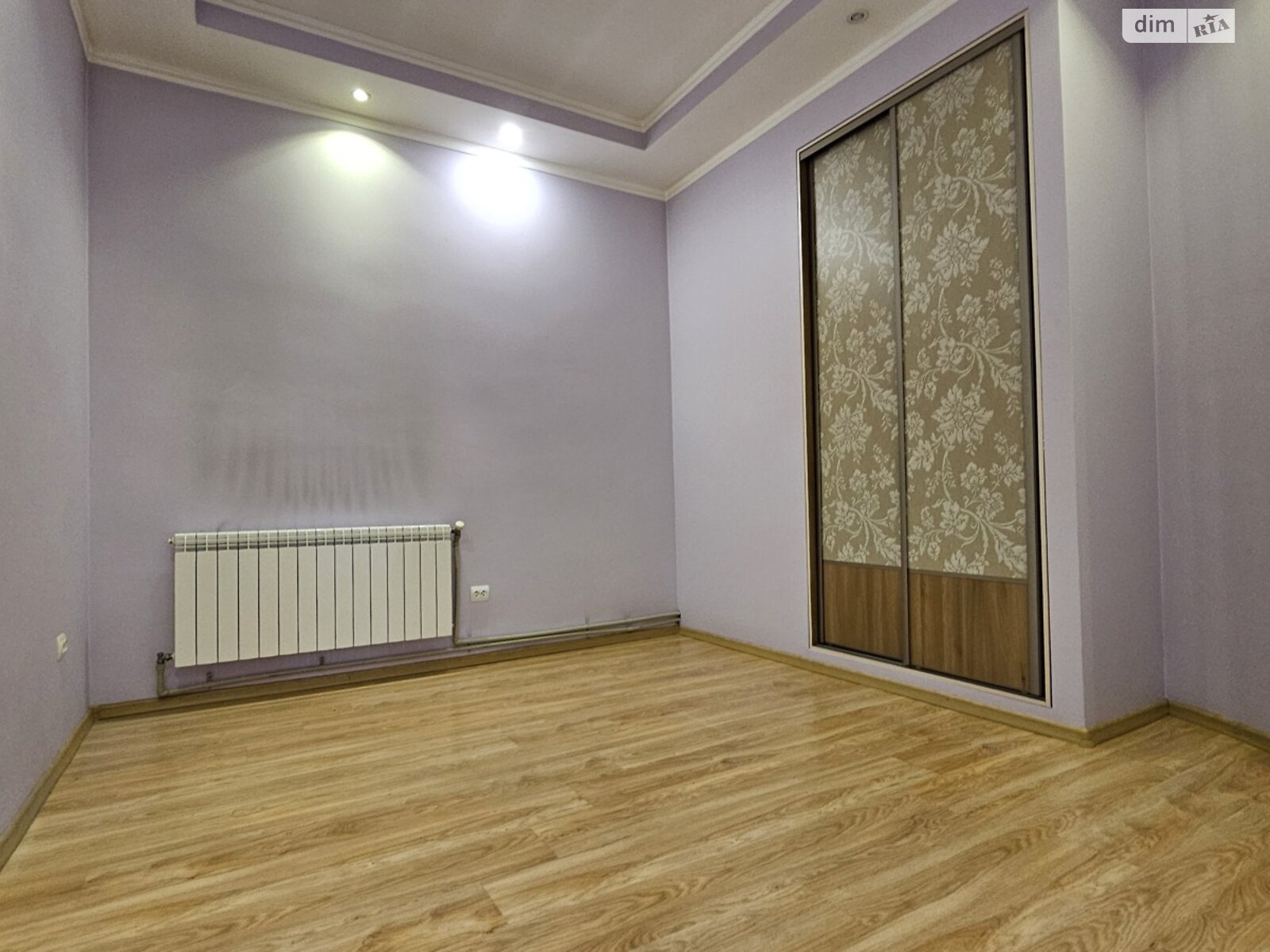 Аренда офисного помещения в Ивано-Франковске, Курбаса Леся улица 4, помещений - 1, этаж - 1 фото 1 Аренда офисного помещения в Ивано-Франковске, Курбаса Леся улица 4, помещений - 1, этаж - 1 фото 1