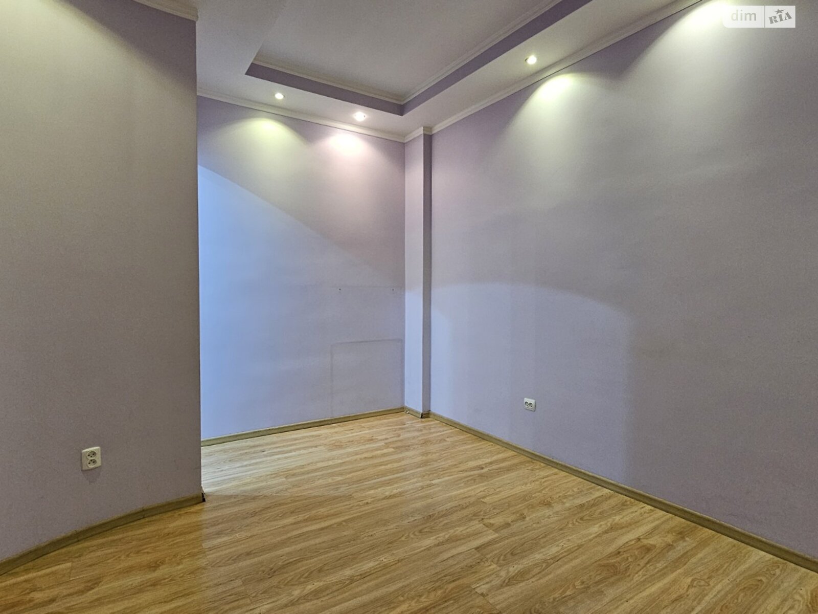 Аренда офисного помещения в Ивано-Франковске, Курбаса Леся улица 4, помещений - 1, этаж - 1 фото 1 Аренда офисного помещения в Ивано-Франковске, Курбаса Леся улица 4, помещений - 1, этаж - 1 фото 1