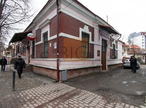 Аренда офисного помещения в Ивано-Франковске, Лепкого Б. (Ленина) улица 10, помещений - 2, этаж - 1 фото 1 Аренда офисного помещения в Ивано-Франковске, Лепкого Б. (Ленина) улица 10, помещений - 2, этаж - 1 фото 1