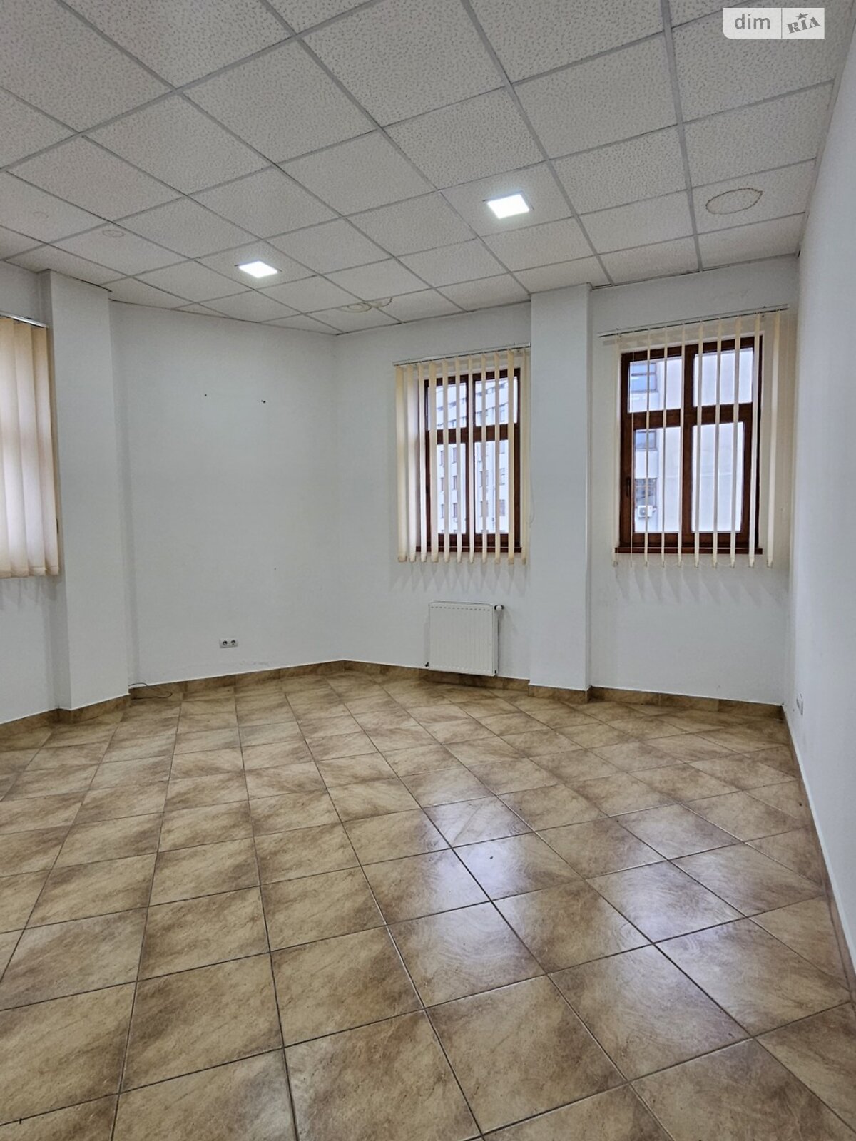 Оренда офісного приміщення в Івано-Франківську, Левка Лук’яненка вулиця, приміщень - 1, поверх - 4 фото 1