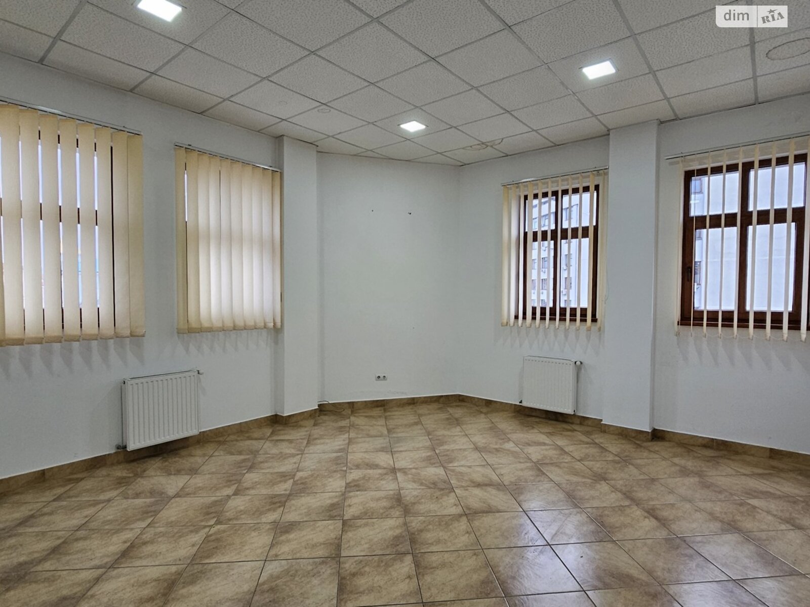 Оренда офісного приміщення в Івано-Франківську, Левка Лук’яненка вулиця, приміщень - 1, поверх - 4 фото 1