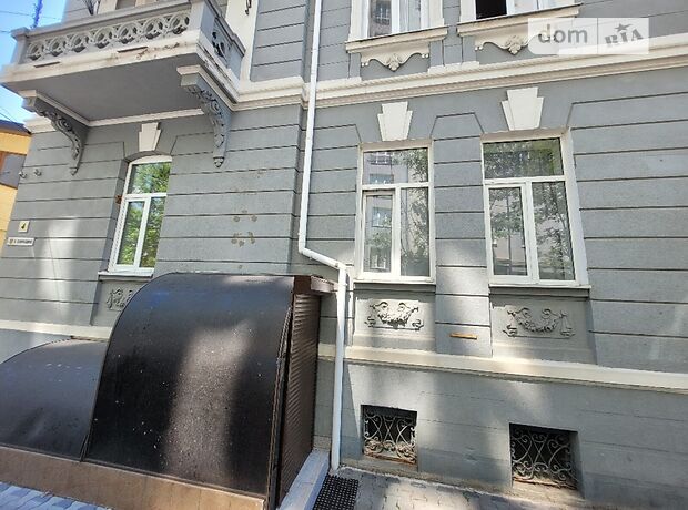 Аренда офисного помещения в Ивано-Франковске, Озаркевича Евгения улица, помещений - 1 фото 1 Аренда офисного помещения в Ивано-Франковске, Озаркевича Евгения улица, помещений - 1 фото 1