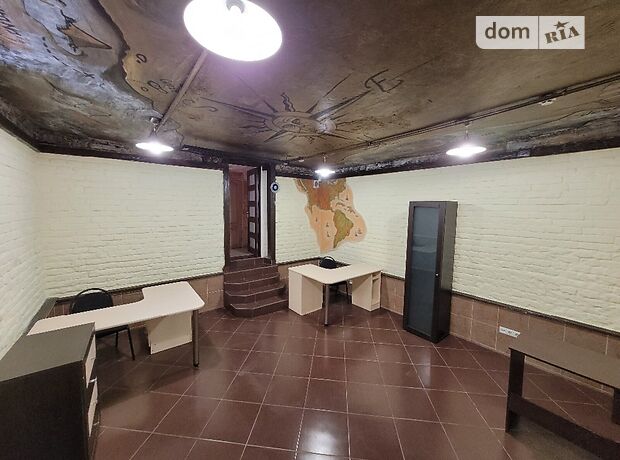 Аренда офисного помещения в Ивано-Франковске, Озаркевича Евгения улица, помещений - 1 фото 1 Аренда офисного помещения в Ивано-Франковске, Озаркевича Евгения улица, помещений - 1 фото 1