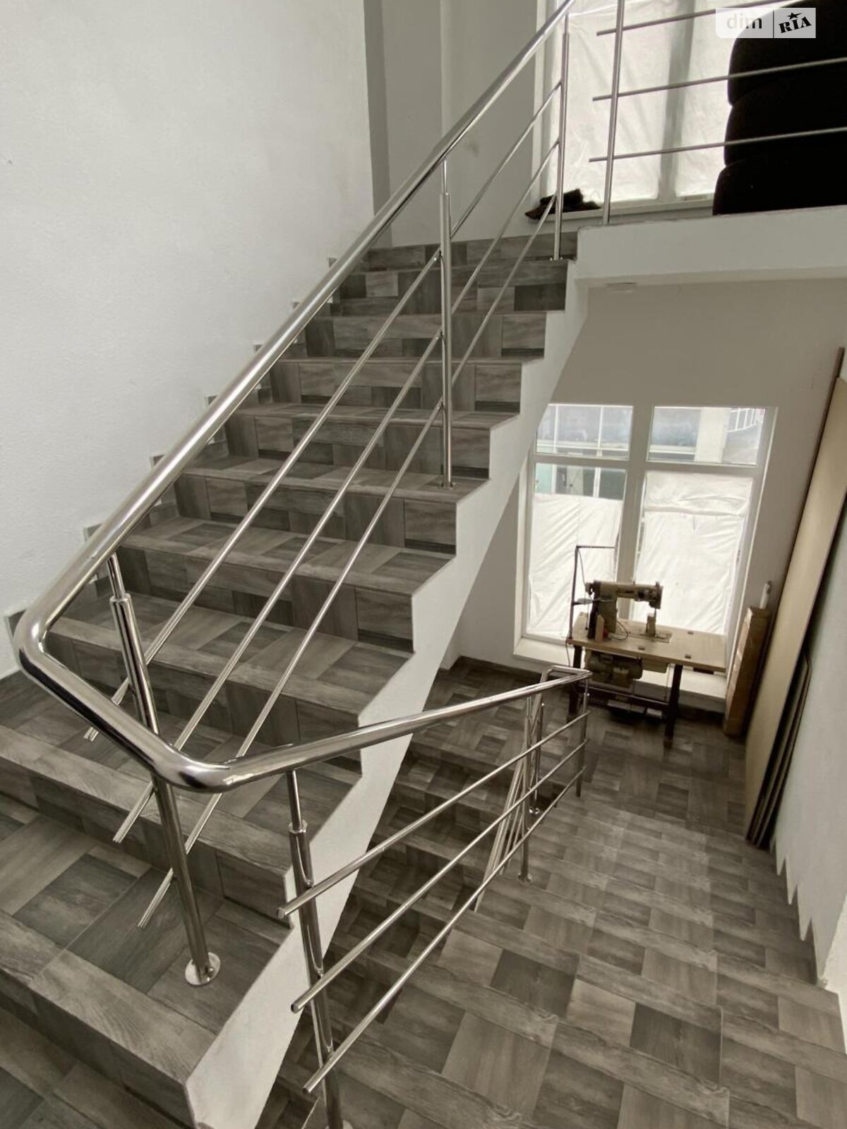 Аренда офисного помещения в Ивано-Франковске, Ребета, помещений - 1, этаж - 3 фото 1