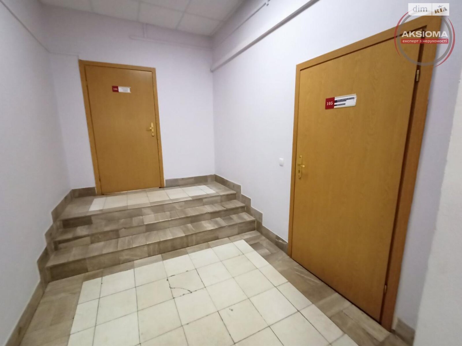 Аренда офисного помещения в Ивано-Франковске, Советская улица, помещений - 1, этаж - 1 фото 1