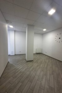 Оренда офісного приміщення в Івано-Франківську, Стрільців Січових вулиця, приміщень -, поверх - 4 фото 2