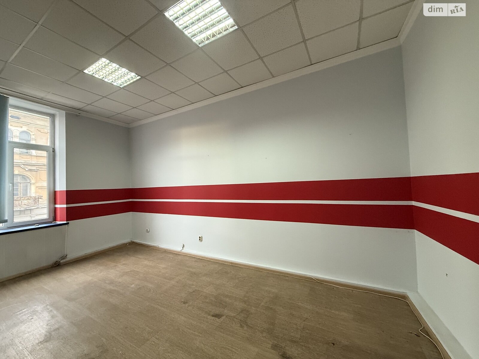 Аренда офисного помещения в Ивано-Франковске, Стрельцов Сечевых улица 3, помещений - 2, этаж - 2 фото 1
