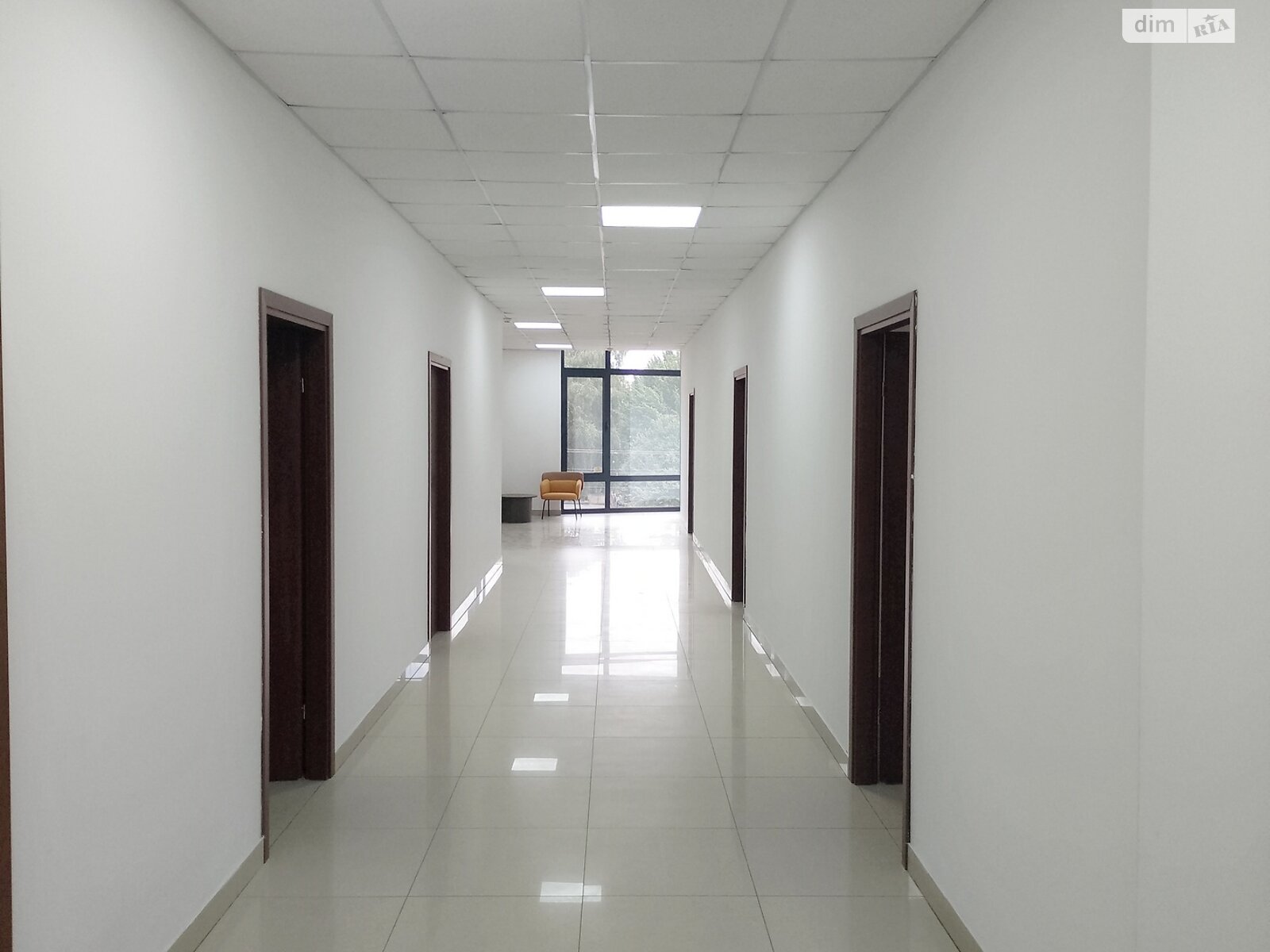 Аренда офисного помещения в Ивано-Франковске, Тычины улица, помещений - 7, этаж - 3 фото 1 Аренда офисного помещения в Ивано-Франковске, Тычины улица, помещений - 7, этаж - 3 фото 1