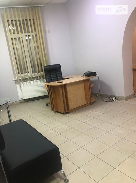 Аренда офисного помещения в Ивано-Франковске, Вагилевича И. (Фурманова) улица, помещений - 4, этаж - 1 фото 1 Аренда офисного помещения в Ивано-Франковске, Вагилевича И. (Фурманова) улица, помещений - 4, этаж - 1 фото 1