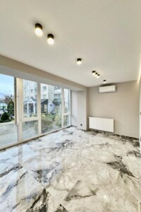 Аренда офисного помещения в Ивано-Франковске, Вагилевича улица, помещений - 1, этаж - 1 фото 2 Аренда офисного помещения в Ивано-Франковске, Вагилевича улица, помещений - 1, этаж - 1 фото 2