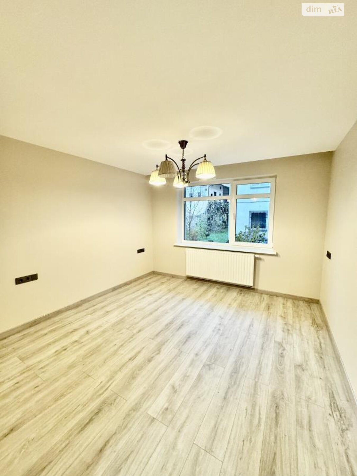 Аренда офисного помещения в Ивано-Франковске, Вагилевича улица, помещений - 1, этаж - 1 фото 1 Аренда офисного помещения в Ивано-Франковске, Вагилевича улица, помещений - 1, этаж - 1 фото 1