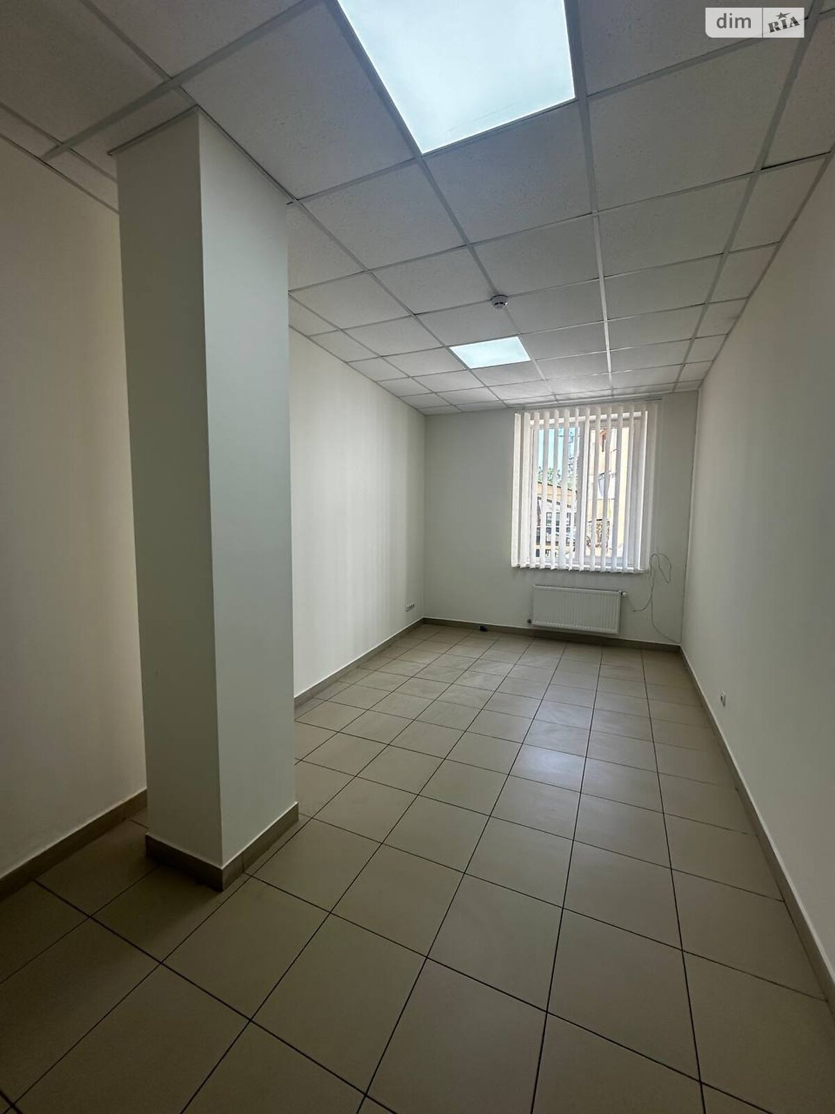 Аренда офисного помещения в Ивано-Франковске, Василиянок улица 12, помещений - 1, этаж - 2 фото 1