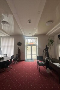 Аренда офисного помещения в Ивано-Франковске, Железнодорожная улица 49, помещений - 2, этаж - 1 фото 2