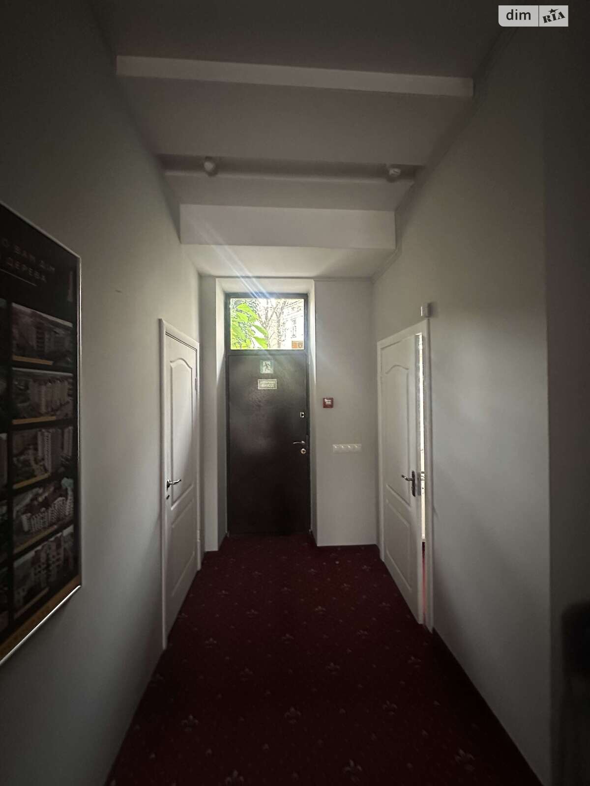 Аренда офисного помещения в Ивано-Франковске, Железнодорожная улица 49, помещений - 2, этаж - 1 фото 1