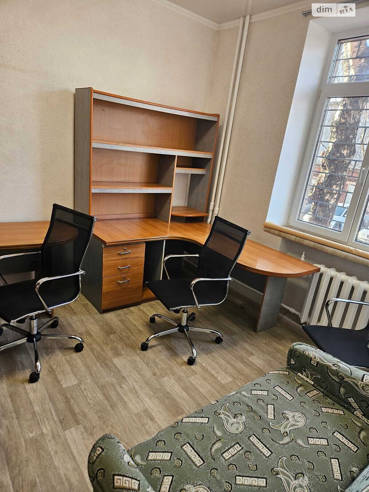 Оренда офісного приміщення в Житомирі, Київська вулиця 79, приміщень - 1, поверх - 1 фото 1 Оренда офісного приміщення в Житомирі, Київська вулиця 79, приміщень - 1, поверх - 1 фото 1