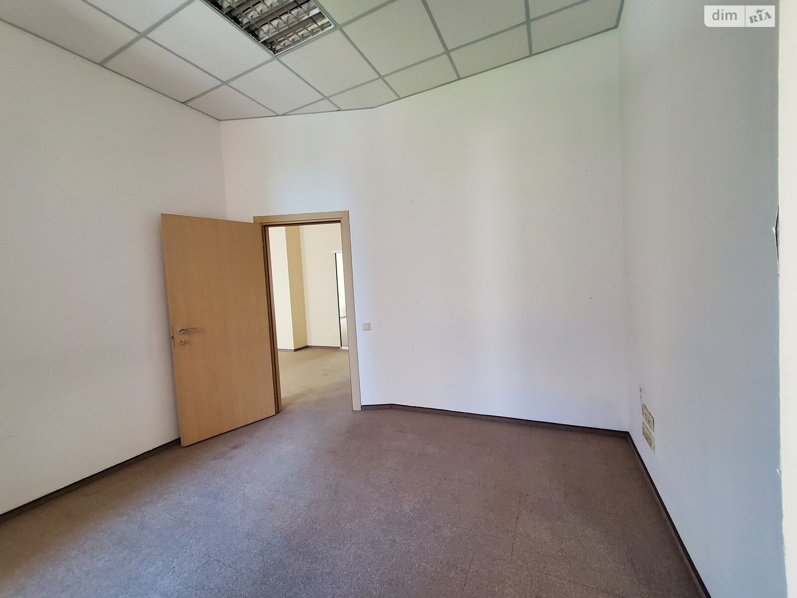 Оренда офісного приміщення в Києві, Антоновича (Горького) вулиця, приміщень -, поверх - 3 фото 1 Оренда офісного приміщення в Києві, Антоновича (Горького) вулиця, приміщень -, поверх - 3 фото 1