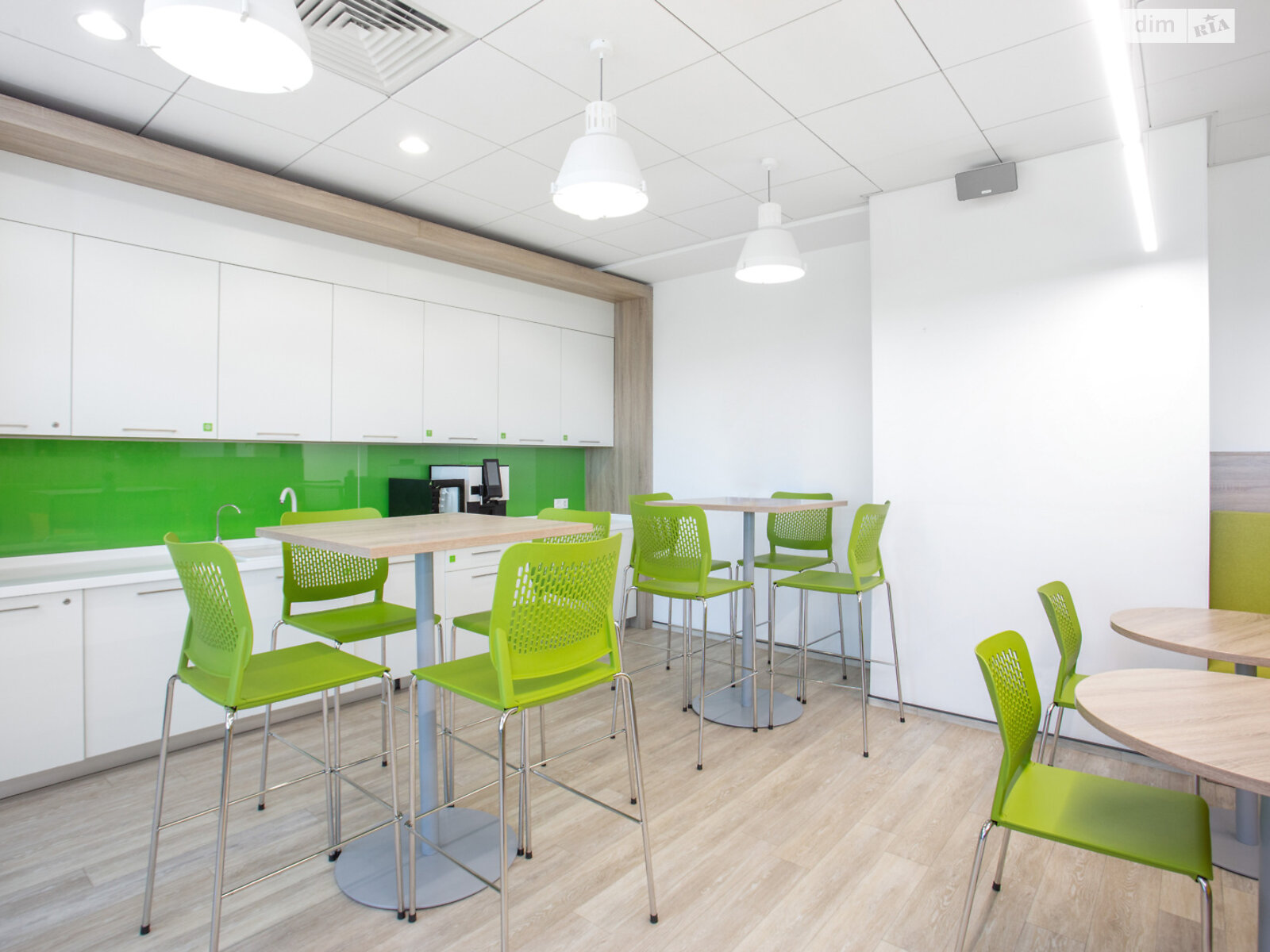 Аренда офисного помещения в Киеве, Новокодацкая (Днепровская) улица 1В, помещений -, этаж - 4 фото 1