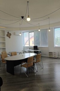 Аренда офисного помещения в Киеве, Павла Тычины проспект 18Б, помещений - 4, этаж - 3 фото 2 Аренда офисного помещения в Киеве, Павла Тычины проспект 18Б, помещений - 4, этаж - 3 фото 2