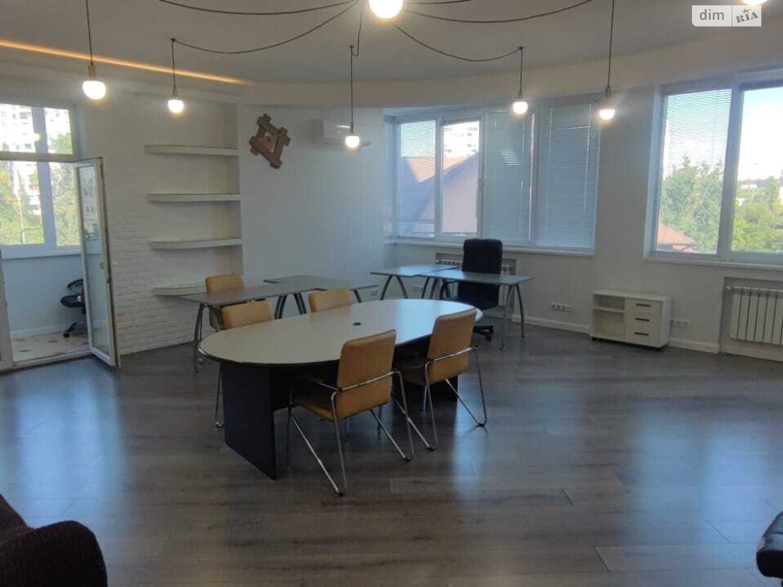 Аренда офисного помещения в Киеве, Павла Тычины проспект 18Б, помещений - 4, этаж - 3 фото 1 Аренда офисного помещения в Киеве, Павла Тычины проспект 18Б, помещений - 4, этаж - 3 фото 1