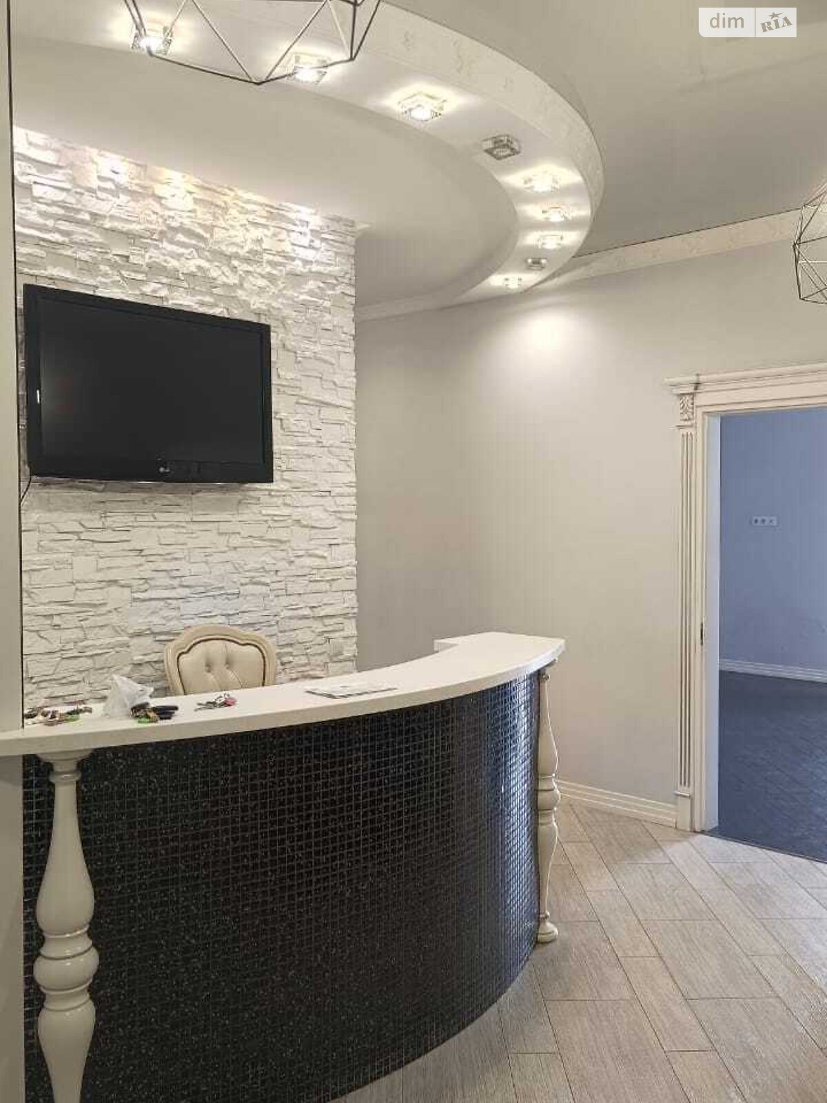 Аренда офисного помещения в Киеве, Павла Тычины проспект 18Б, помещений - 4, этаж - 3 фото 1 Аренда офисного помещения в Киеве, Павла Тычины проспект 18Б, помещений - 4, этаж - 3 фото 1