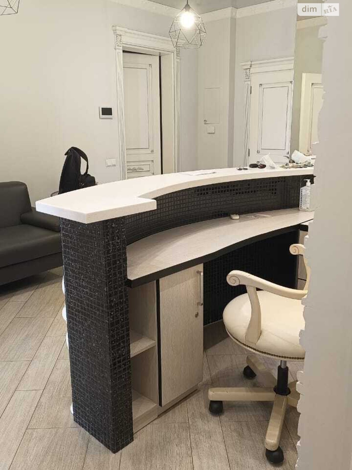 Аренда офисного помещения в Киеве, Павла Тычины проспект 18Б, помещений - 4, этаж - 3 фото 1 Аренда офисного помещения в Киеве, Павла Тычины проспект 18Б, помещений - 4, этаж - 3 фото 1