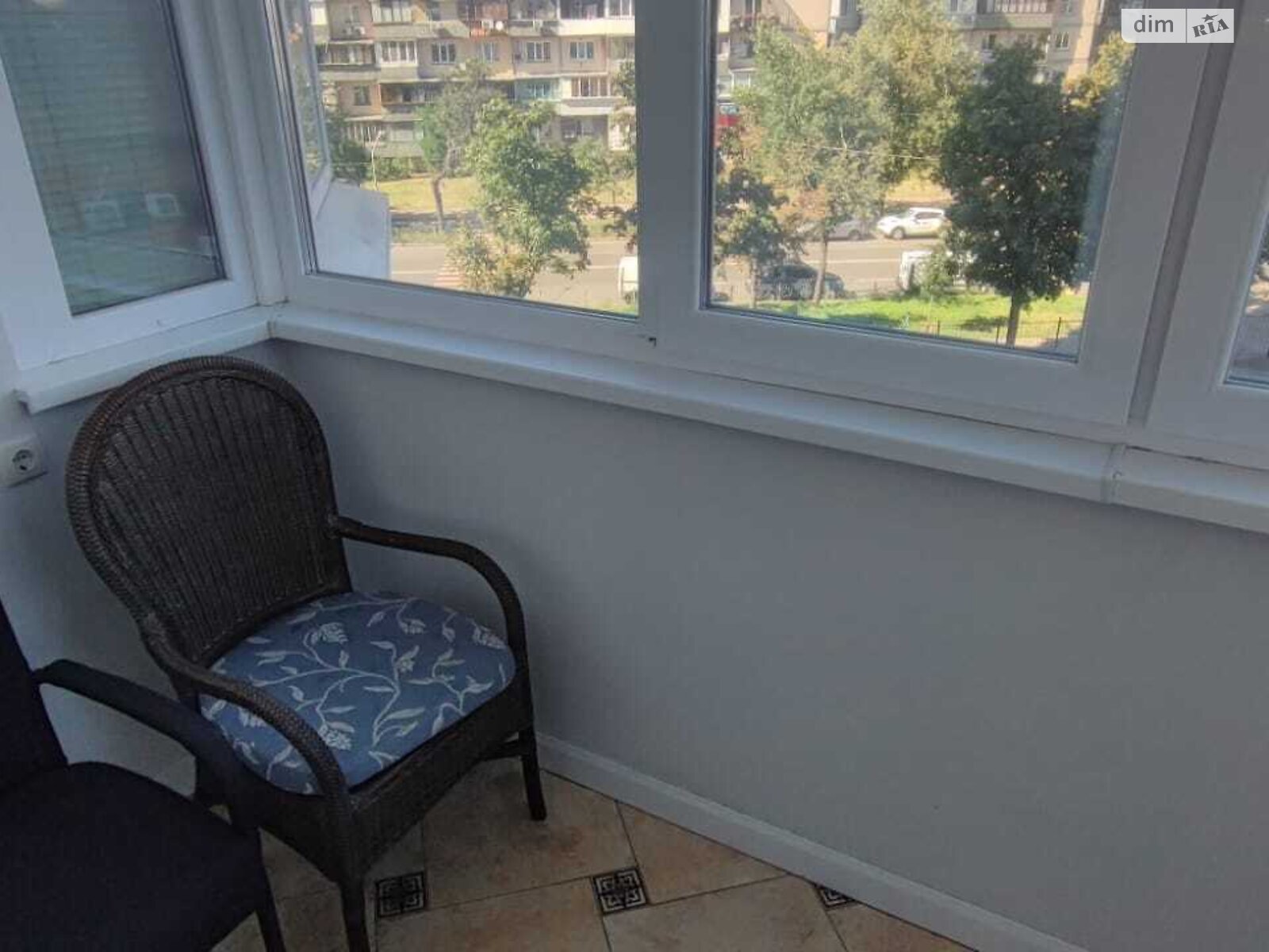 Аренда офисного помещения в Киеве, Павла Тычины проспект 18Б, помещений - 4, этаж - 3 фото 1 Аренда офисного помещения в Киеве, Павла Тычины проспект 18Б, помещений - 4, этаж - 3 фото 1