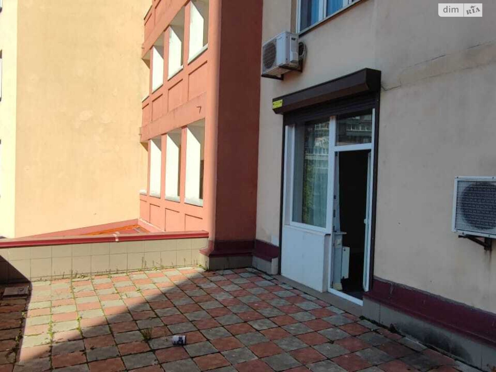 Аренда офисного помещения в Киеве, Павла Тычины проспект 18Б, помещений - 4, этаж - 3 фото 1 Аренда офисного помещения в Киеве, Павла Тычины проспект 18Б, помещений - 4, этаж - 3 фото 1