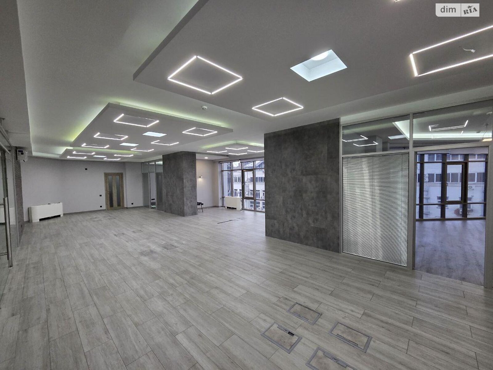 Аренда офисного помещения в Киеве, Большая Васильковская улица 72, помещений - 8, этаж - 10 фото 1