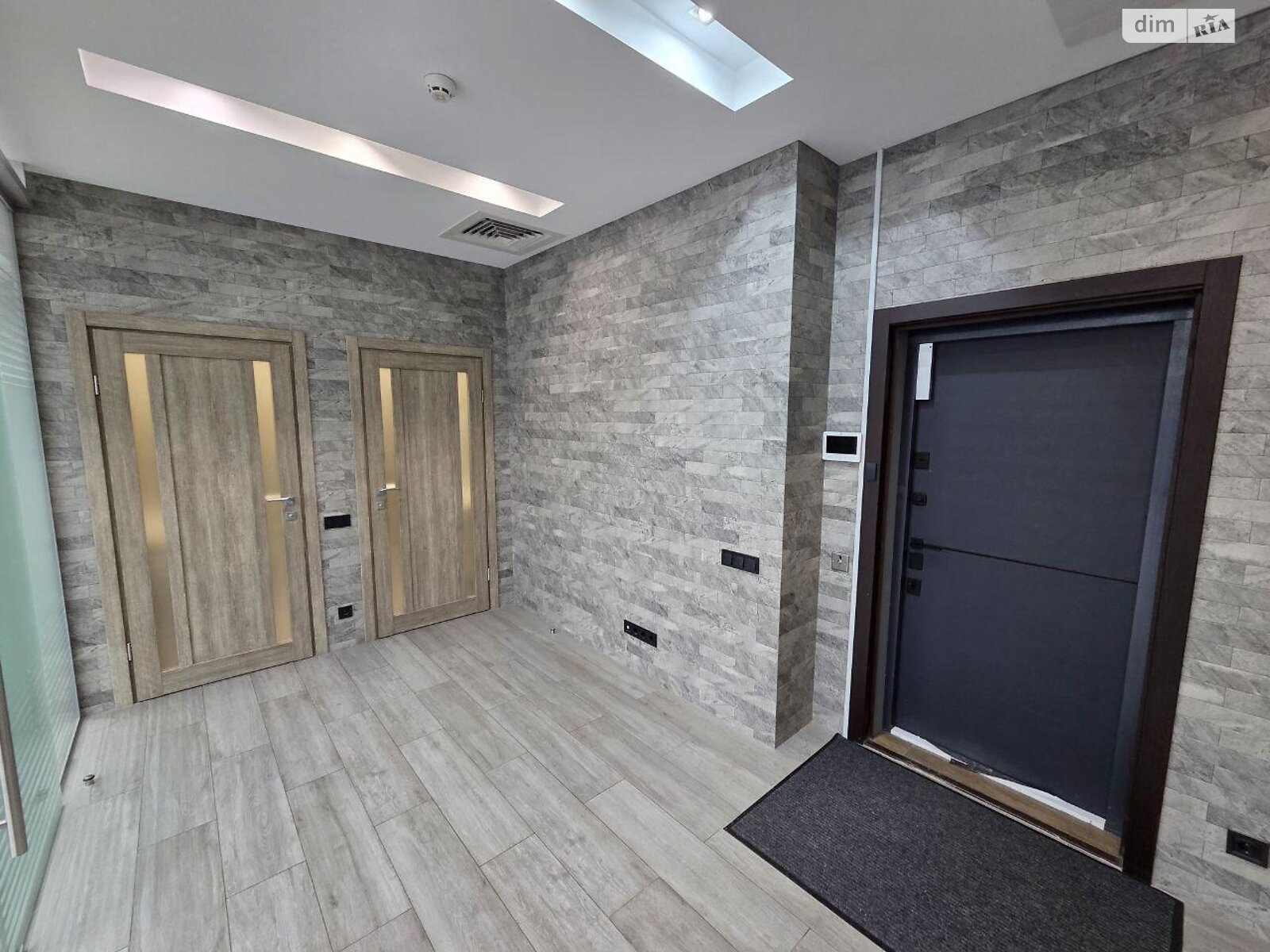 Аренда офисного помещения в Киеве, Большая Васильковская улица 72, помещений - 8, этаж - 10 фото 1