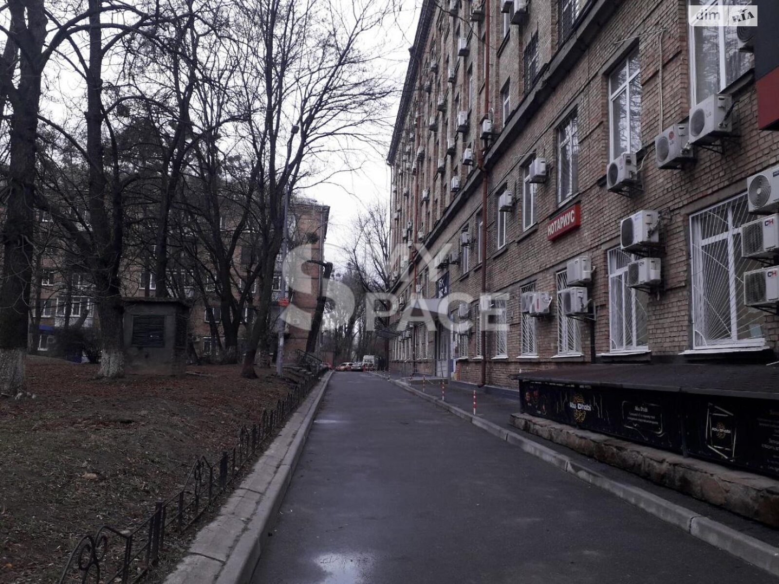 Аренда офисного помещения в Киеве, Коновальца Евгения улица 31, помещений - 10, этаж - 2 фото 1 Аренда офисного помещения в Киеве, Коновальца Евгения улица 31, помещений - 10, этаж - 2 фото 1
