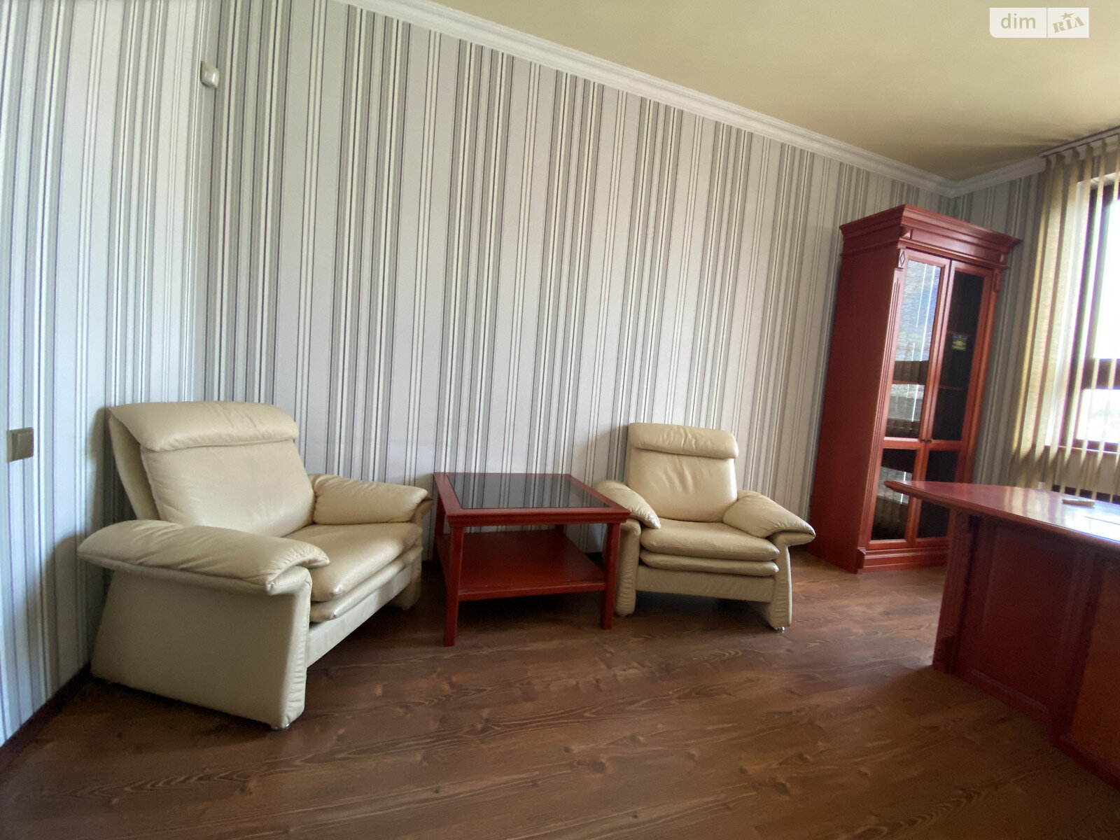 Аренда офисного помещения в Киеве, Шота Руставели улица 44, помещений - 6, этаж - 6 фото 1