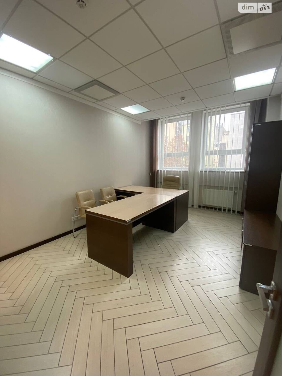 Аренда офисного помещения в Киеве, Шота Руставели улица 44, помещений - 4, этаж - 1 фото 1