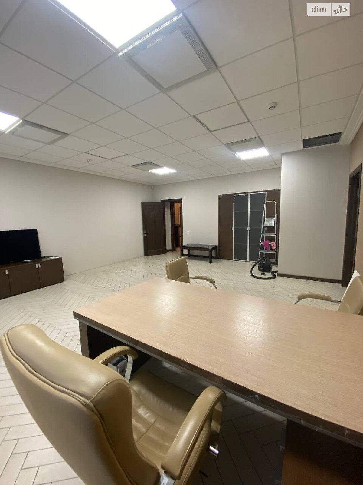 Аренда офисного помещения в Киеве, Шота Руставели улица 44, помещений - 4, этаж - 1 фото 1