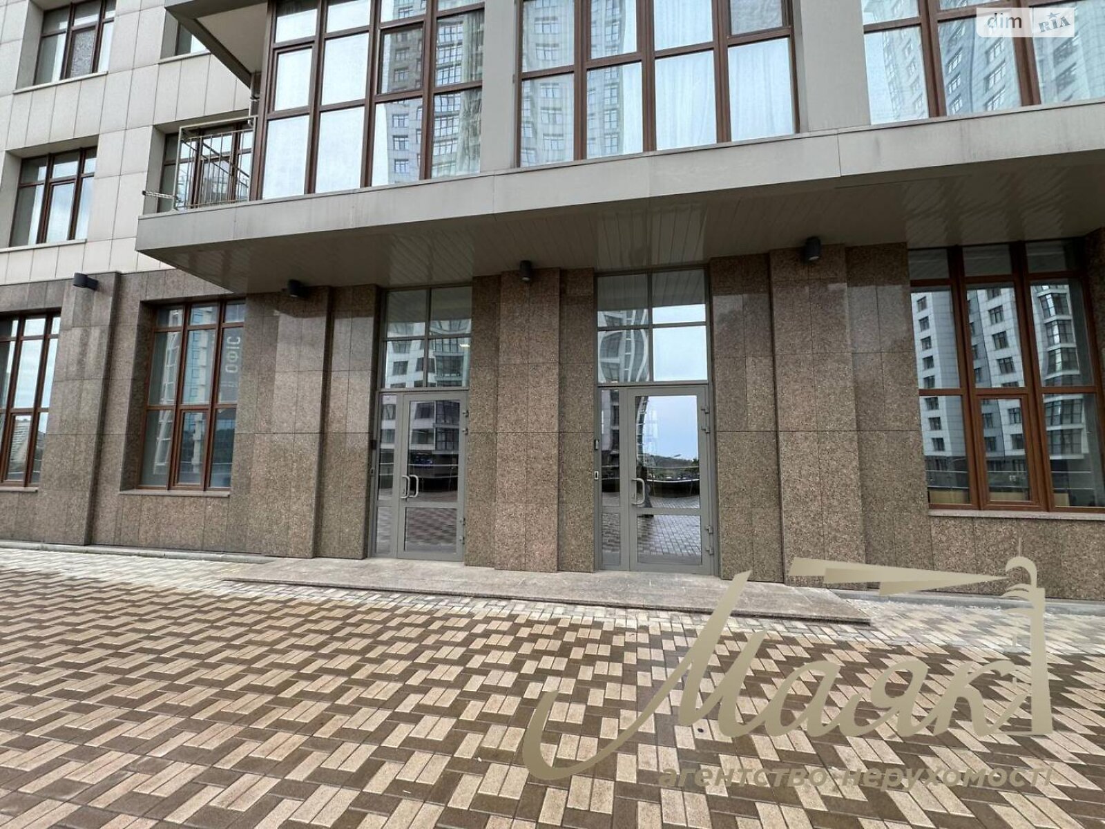 Оренда офісного приміщення в Києві, Андрія Верхогляда (Драгомирова) вулиця 20, приміщень - 1, поверх - 1 фото 1 Оренда офісного приміщення в Києві, Андрія Верхогляда (Драгомирова) вулиця 20, приміщень - 1, поверх - 1 фото 1