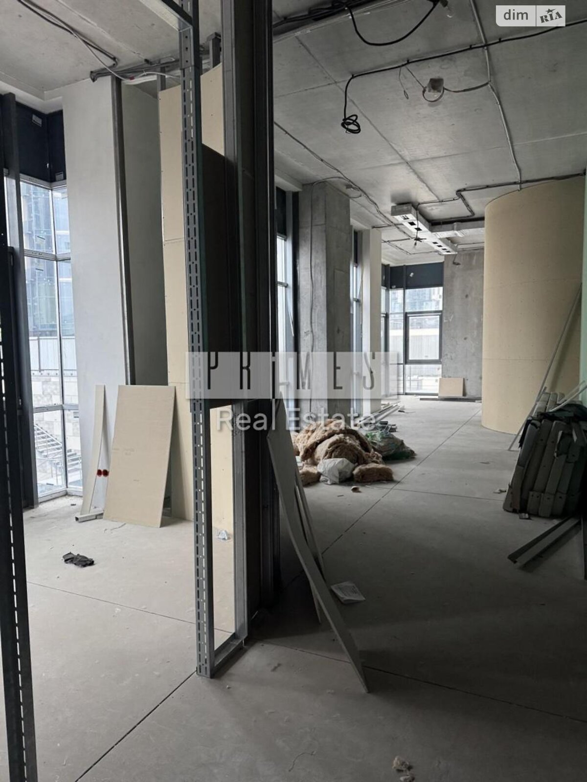 Оренда офісного приміщення в Києві, Андрія Верхогляда (Драгомирова) вулиця 17, приміщень -, поверх - 1 фото 1
