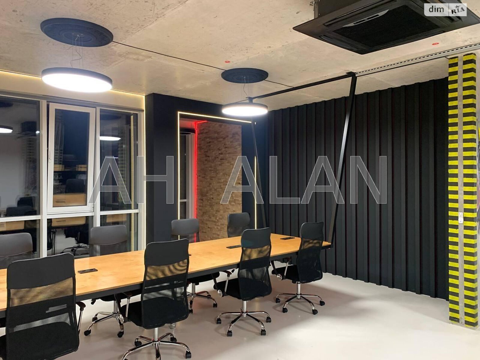 Аренда офисного помещения в Киеве, Андрея Верхогляда (Драгомирова) улица 15, помещений -, этаж - 25 фото 1