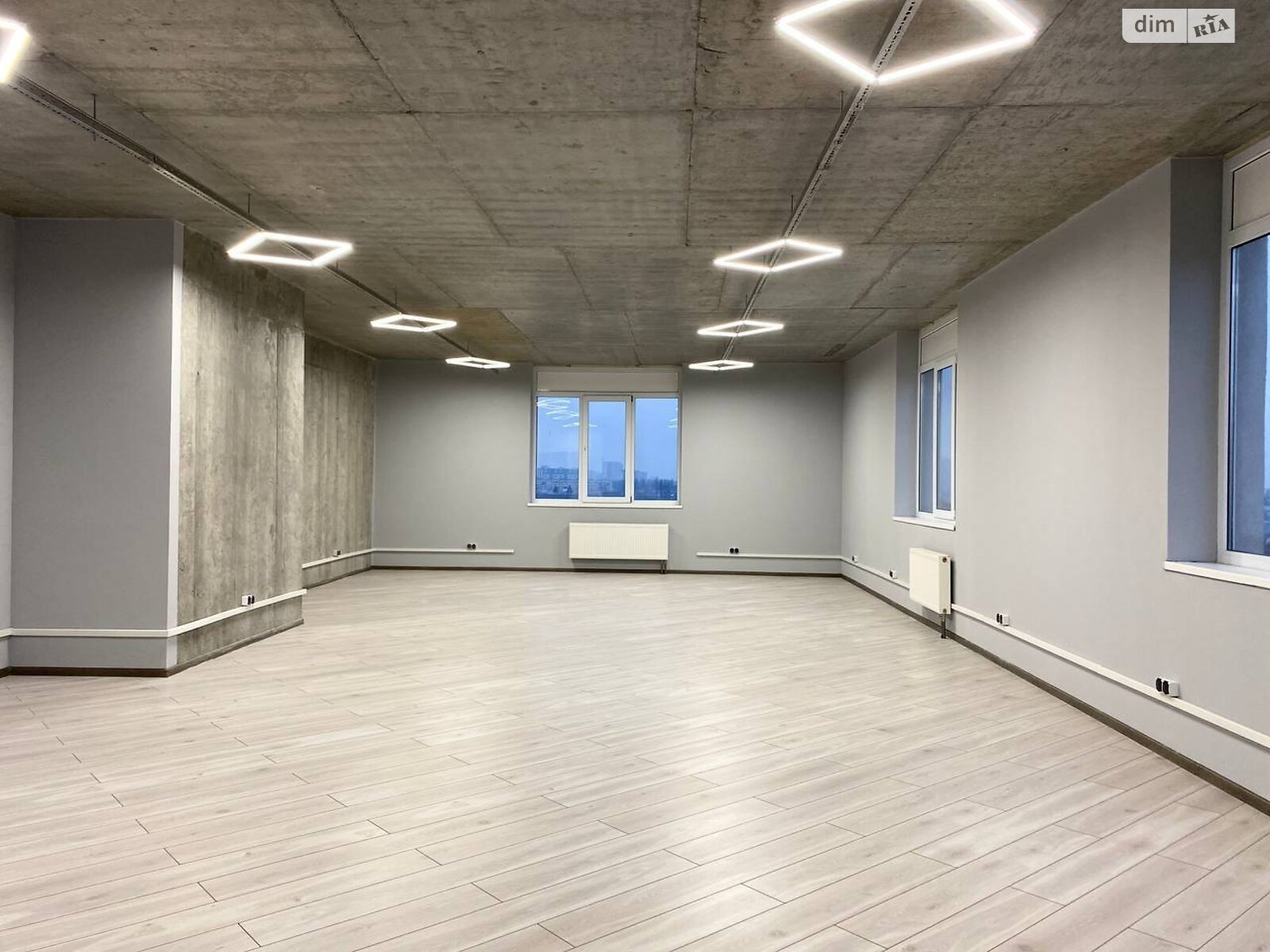 Аренда офисного помещения в Киеве, Ушинского улица 40, помещений - 14, этаж - 9 фото 1 Аренда офисного помещения в Киеве, Ушинского улица 40, помещений - 14, этаж - 9 фото 1