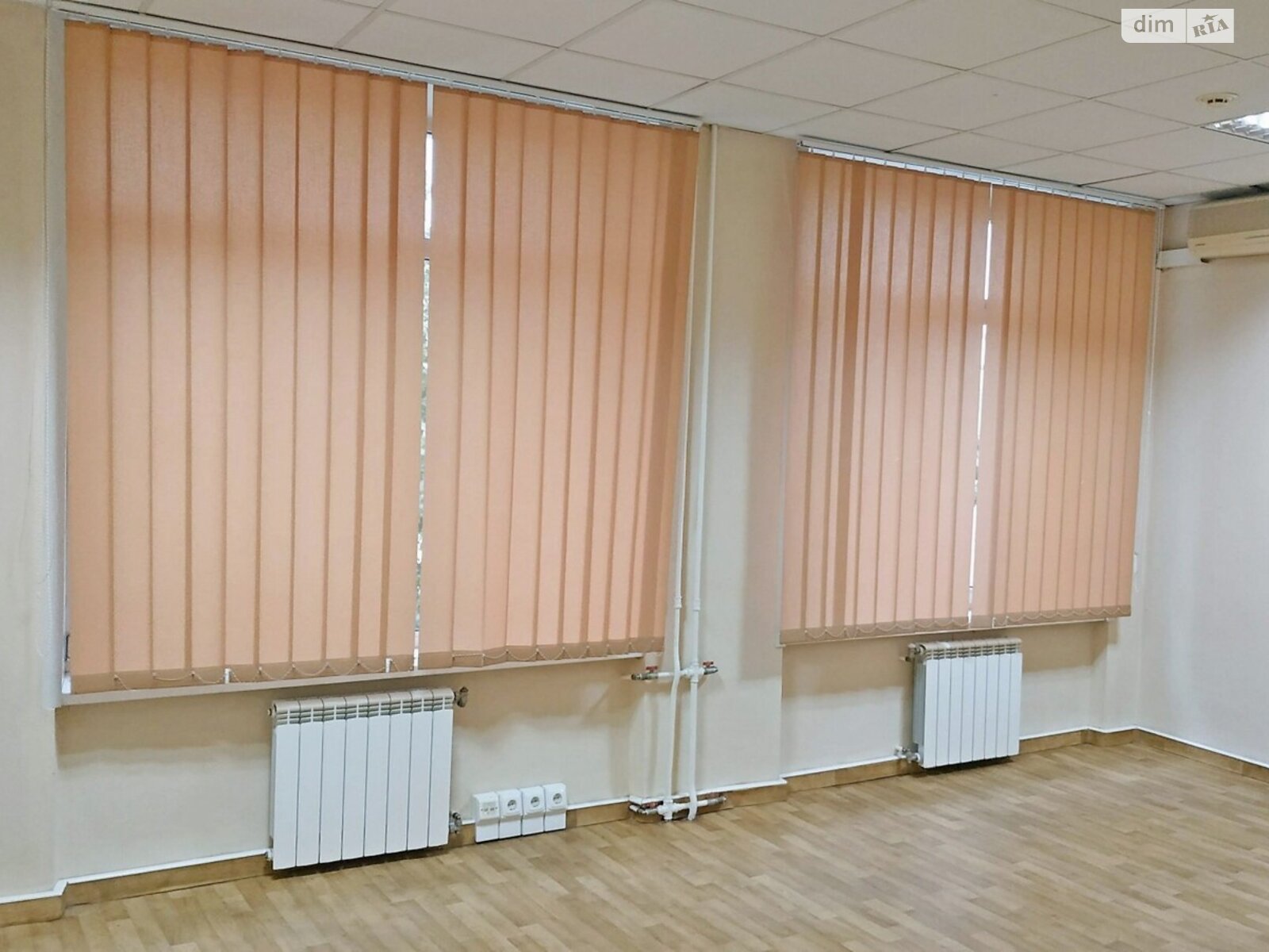 Оренда офісного приміщення в Києві, Березнева вулиця, приміщень - 1, поверх - 2 фото 1 Оренда офісного приміщення в Києві, Березнева вулиця, приміщень - 1, поверх - 2 фото 1