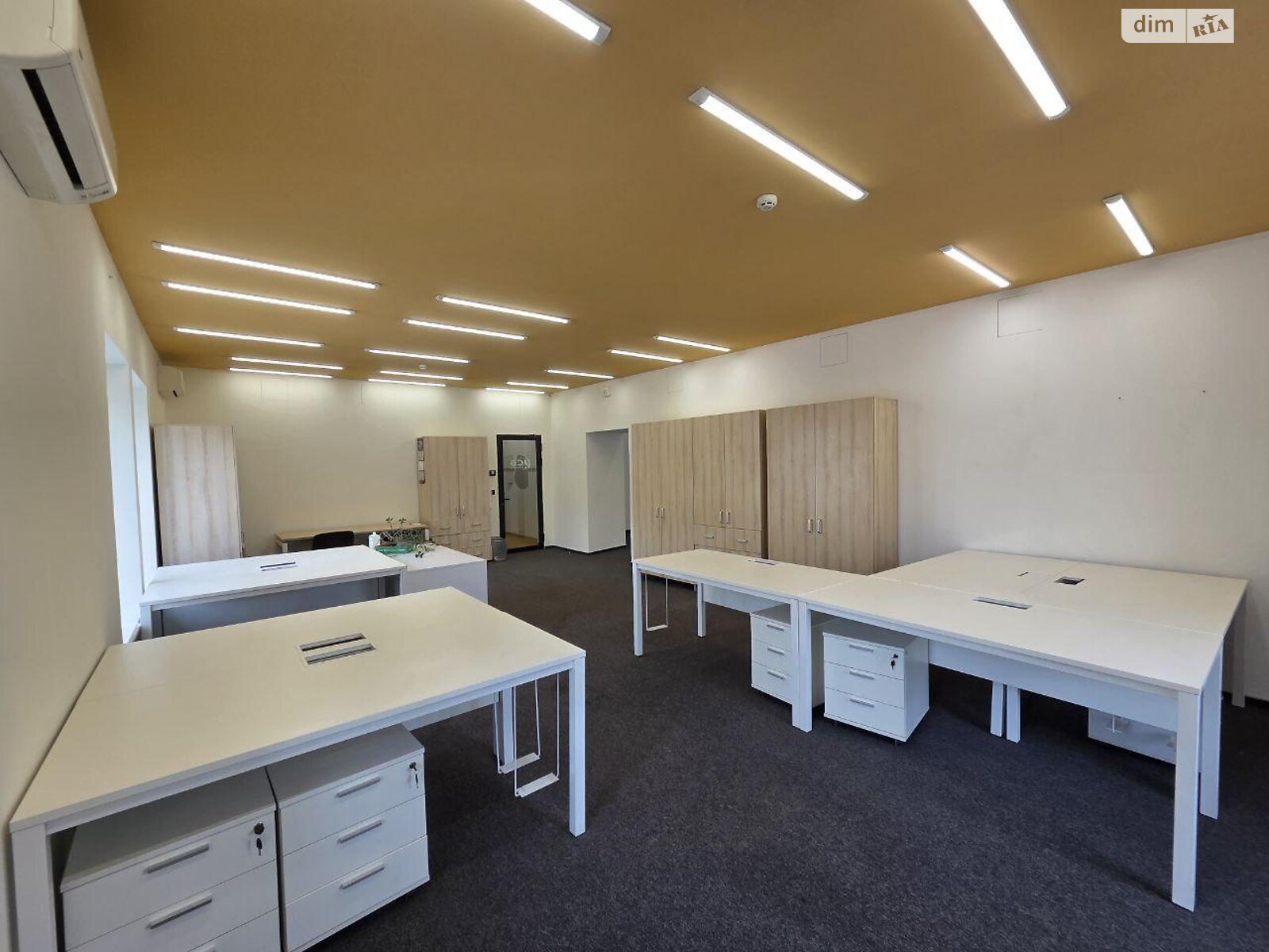 Аренда офисного помещения в Киеве, Науки проспект 1, помещений - 10, этаж - 2 фото 1 Аренда офисного помещения в Киеве, Науки проспект 1, помещений - 10, этаж - 2 фото 1
