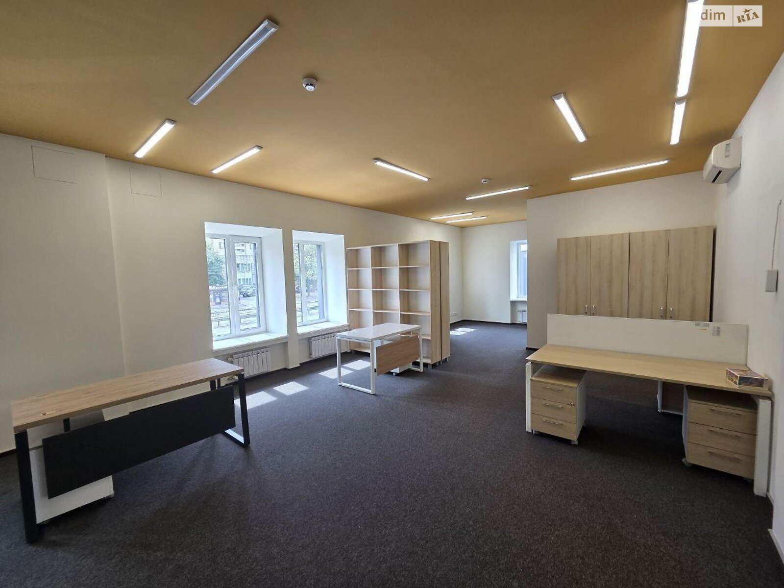 Аренда офисного помещения в Киеве, Науки проспект 1, помещений - 10, этаж - 2 фото 1 Аренда офисного помещения в Киеве, Науки проспект 1, помещений - 10, этаж - 2 фото 1