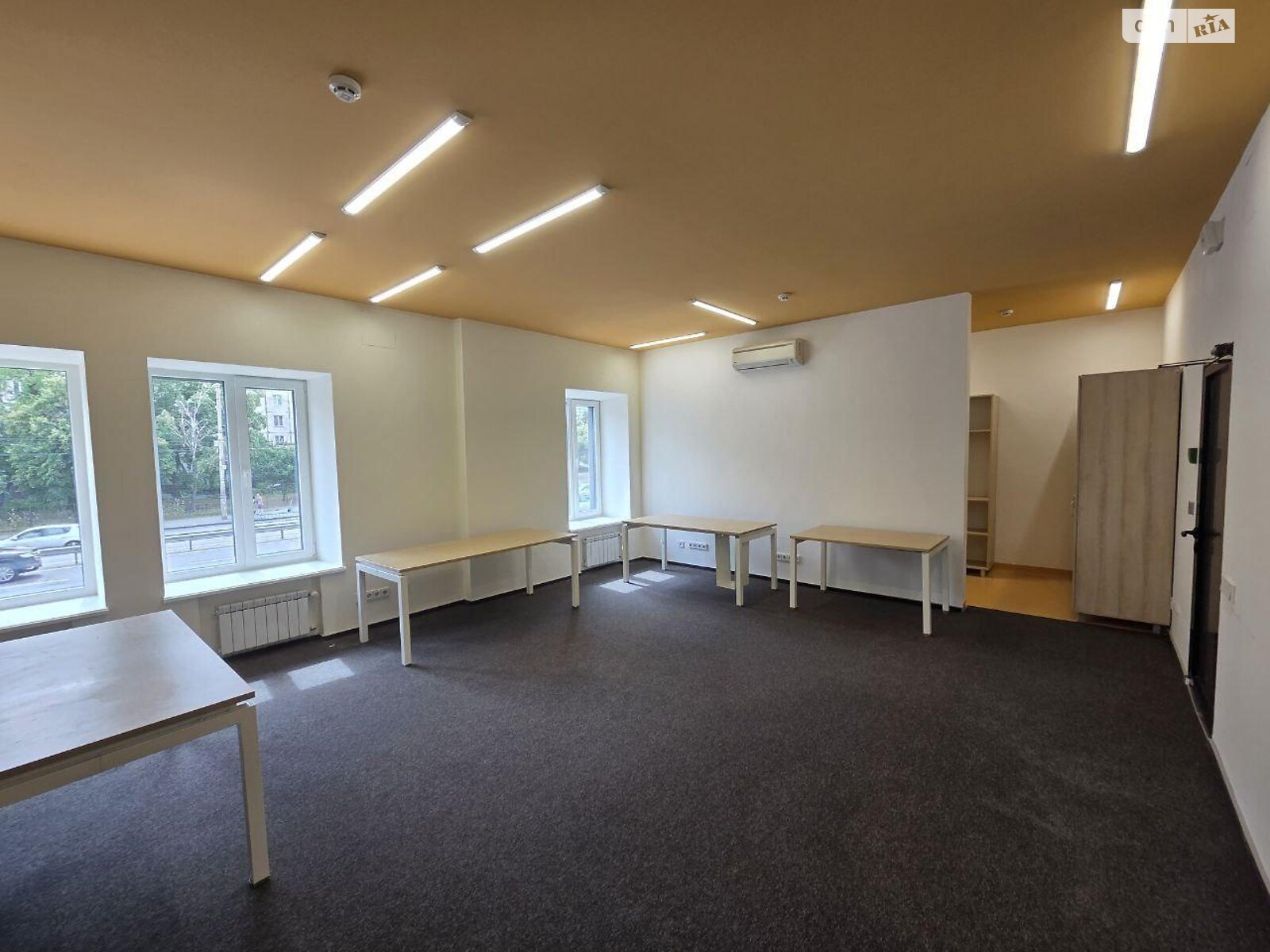 Аренда офисного помещения в Киеве, Науки проспект 1, помещений - 10, этаж - 2 фото 1 Аренда офисного помещения в Киеве, Науки проспект 1, помещений - 10, этаж - 2 фото 1