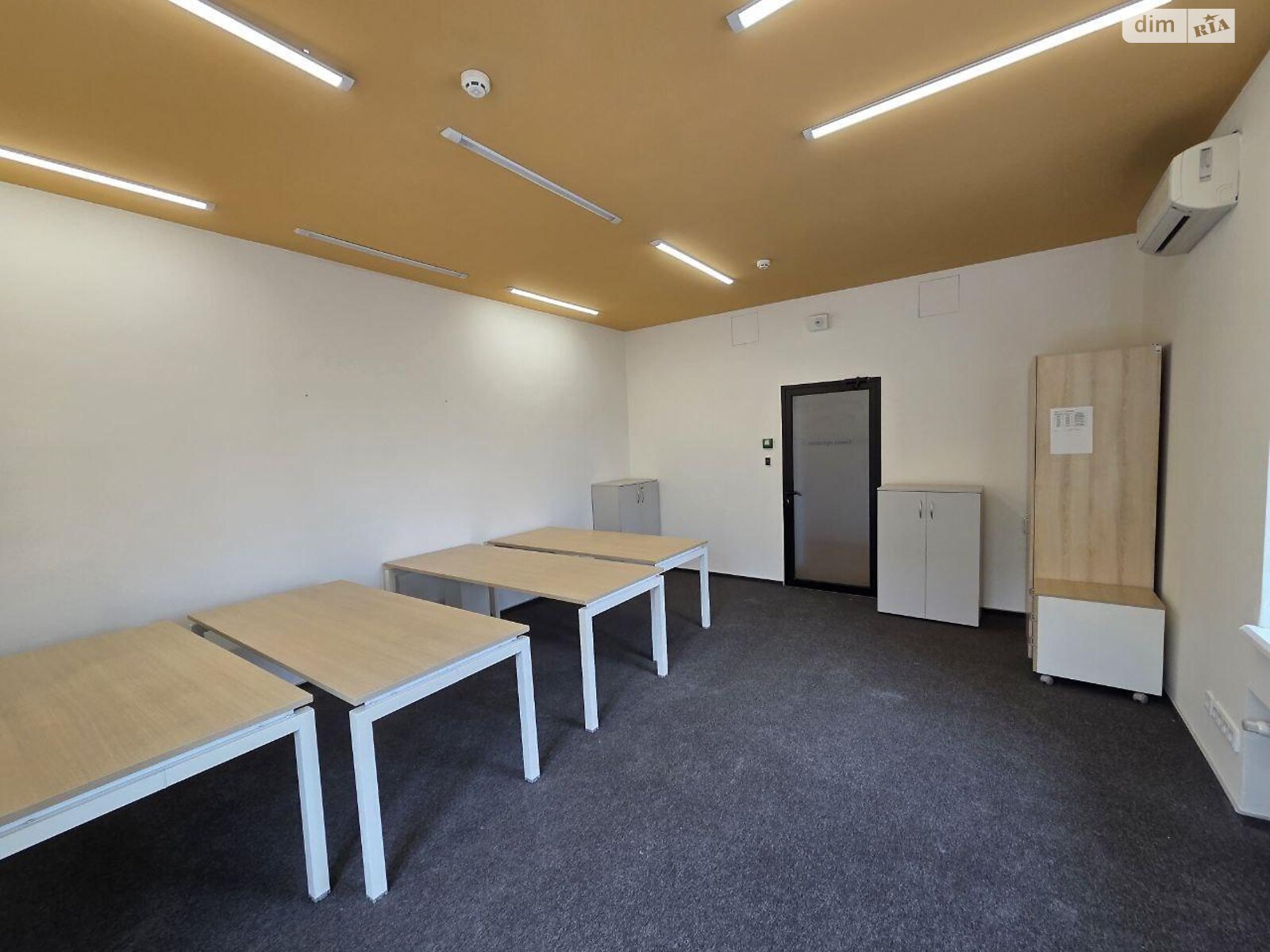 Аренда офисного помещения в Киеве, Науки проспект 1, помещений - 10, этаж - 2 фото 1 Аренда офисного помещения в Киеве, Науки проспект 1, помещений - 10, этаж - 2 фото 1