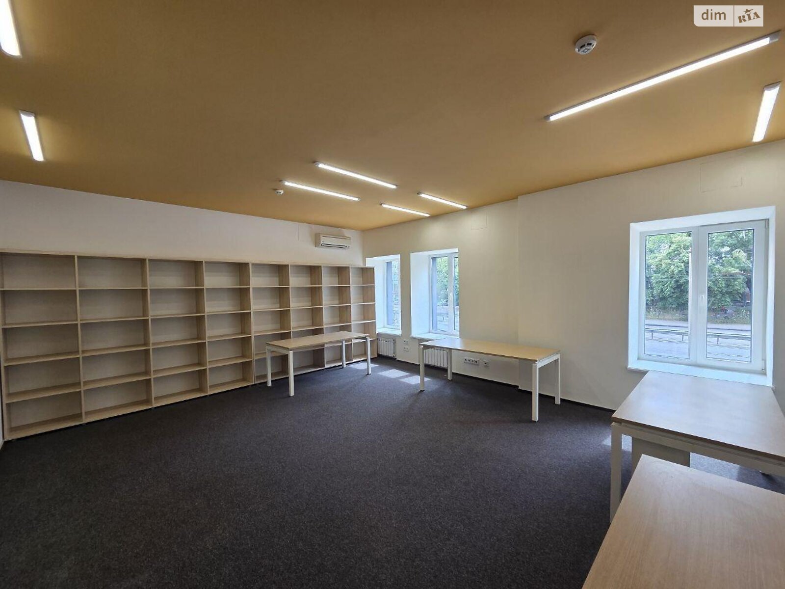 Аренда офисного помещения в Киеве, Науки проспект 1, помещений - 10, этаж - 2 фото 1 Аренда офисного помещения в Киеве, Науки проспект 1, помещений - 10, этаж - 2 фото 1